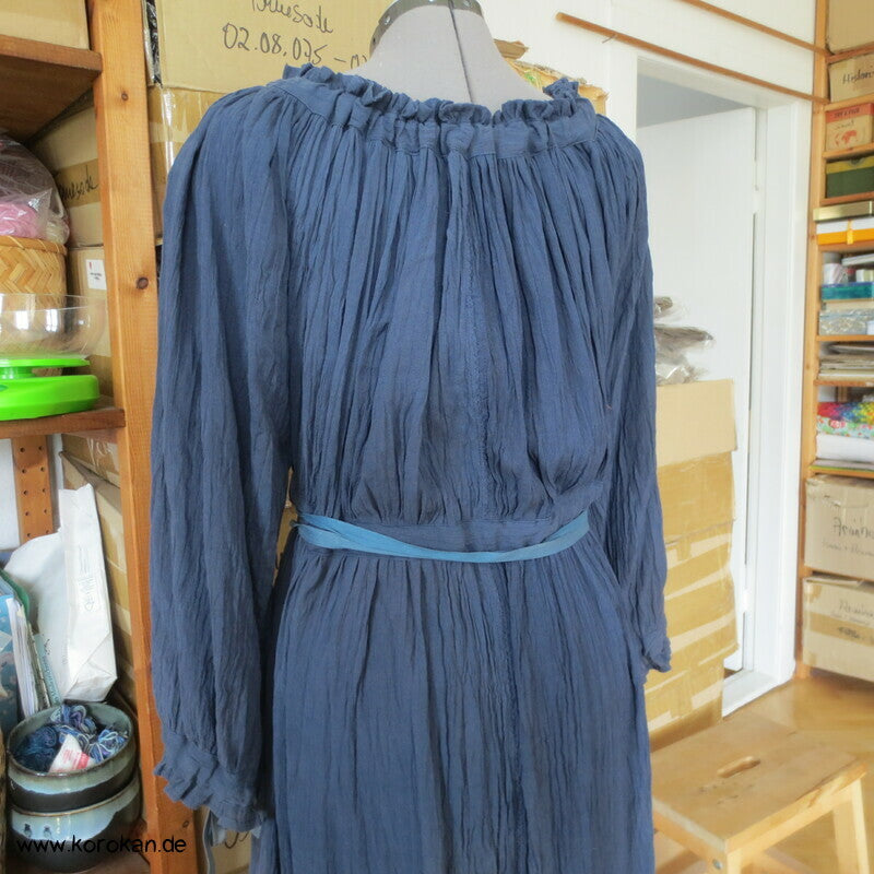 Mittelalter Zero Waste Unterkleid indigo Hanfkrepp