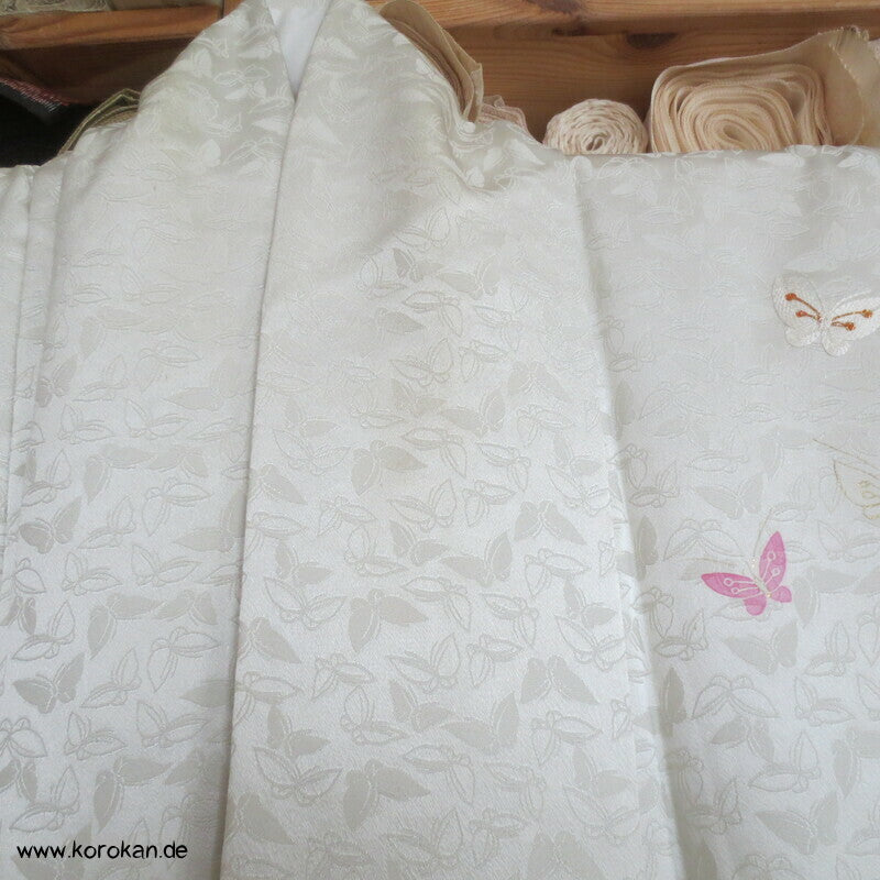 Schmetterlinge, gewebt, gemalt, gestickt Homongi Kimono Seidendamast