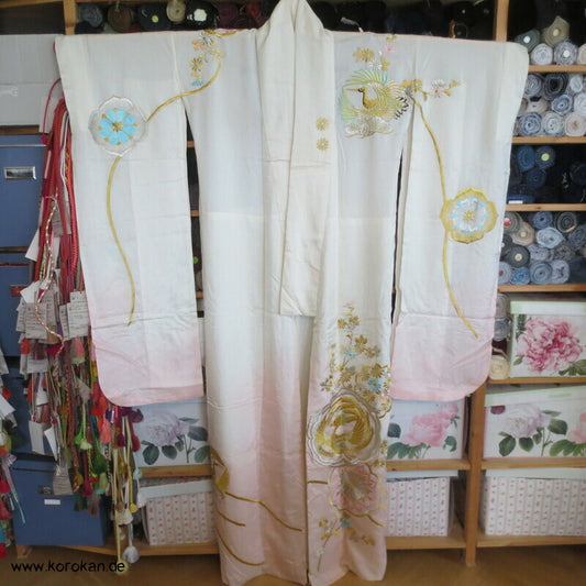Goldstickerei auf Sommer Rho Seide Furisode Hochzeits Kimono