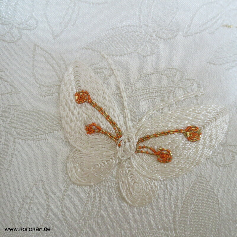 Schmetterlinge, gewebt, gemalt, gestickt Homongi Kimono Seidendamast