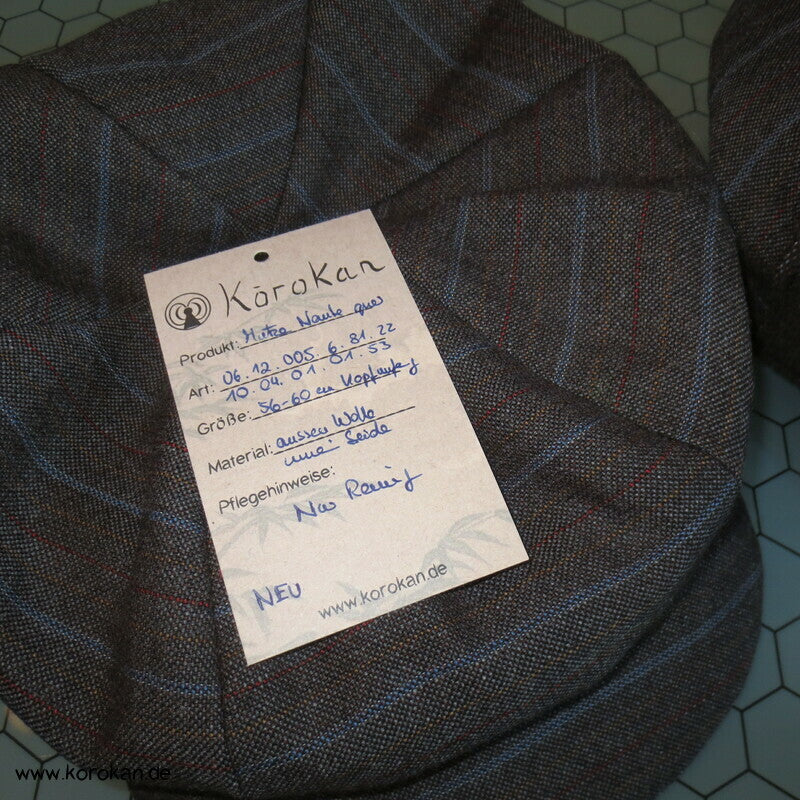 Berliner Schiebermütze Eckensteher Nante, grau fein gestreift, Seidenfutter