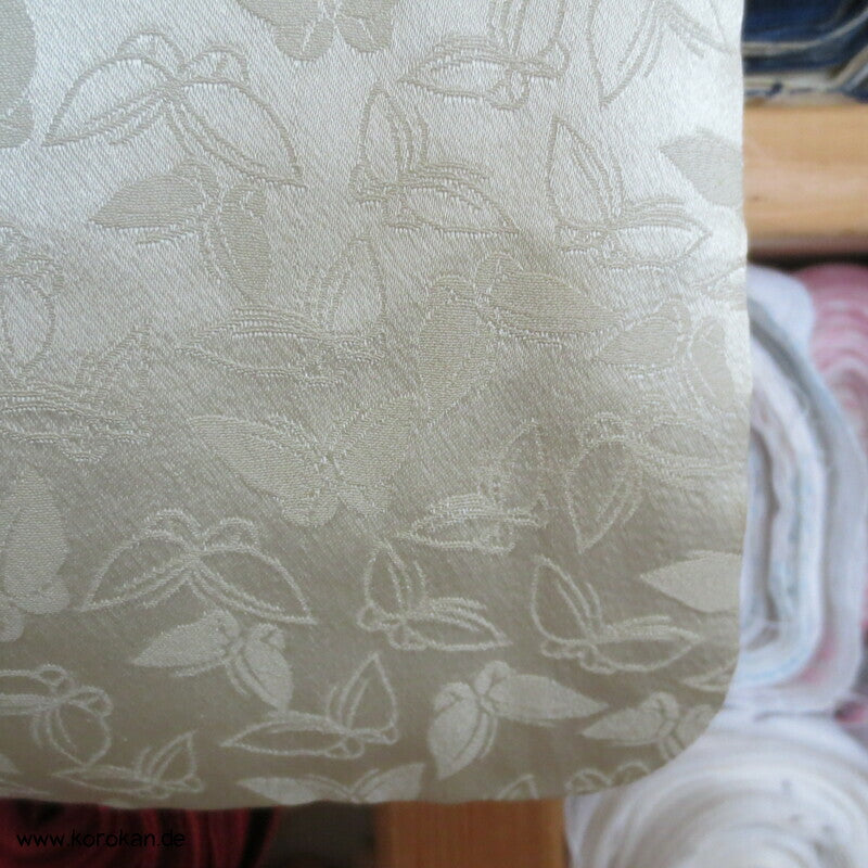Schmetterlinge, gewebt, gemalt, gestickt Homongi Kimono Seidendamast