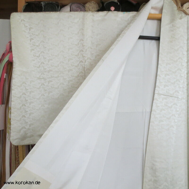 Schmetterlinge, gewebt, gemalt, gestickt Homongi Kimono Seidendamast