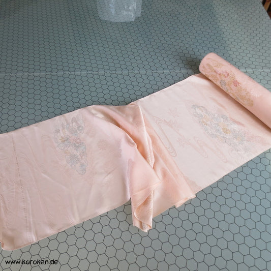 Himmelswolken Seidenjacquard, Lurex und Urushi, pastellfarben