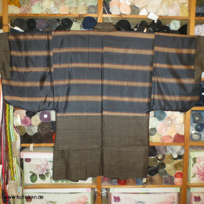 braunes Oshima Tsumugi Seide Kimono + Haori Ensemble