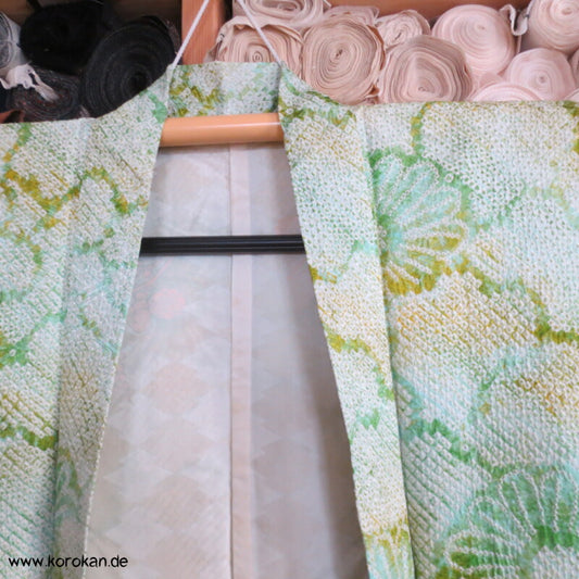 Full Shibori hellgrüne Blüten Seidendamast Haori Kimonojacke mit Himo