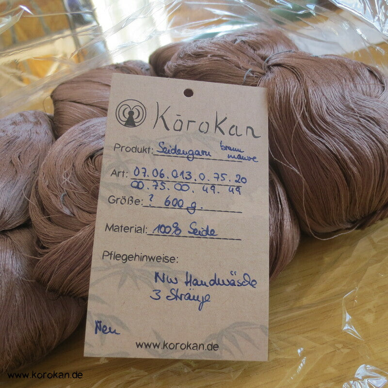 braunmauve Seidengarn zum Weben aus japanischer Obi Werkstatt