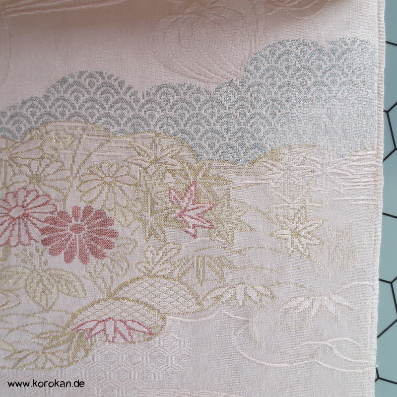 Himmelswolken Seidenjacquard, Lurex und Urushi, pastellfarben