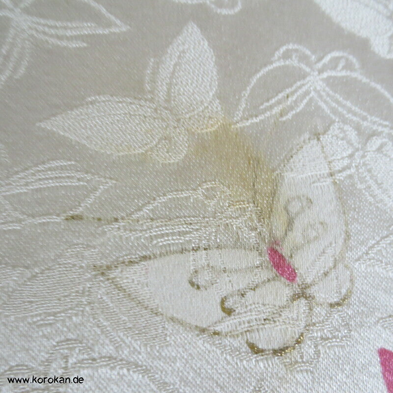 Schmetterlinge, gewebt, gemalt, gestickt Homongi Kimono Seidendamast