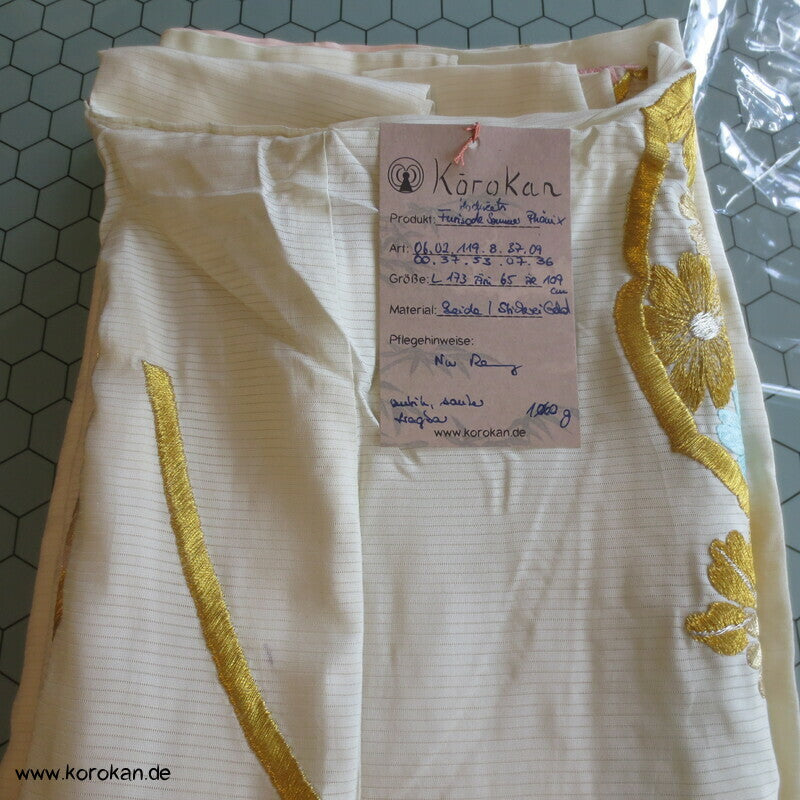 Goldstickerei auf Sommer Rho Seide Furisode Hochzeits Kimono