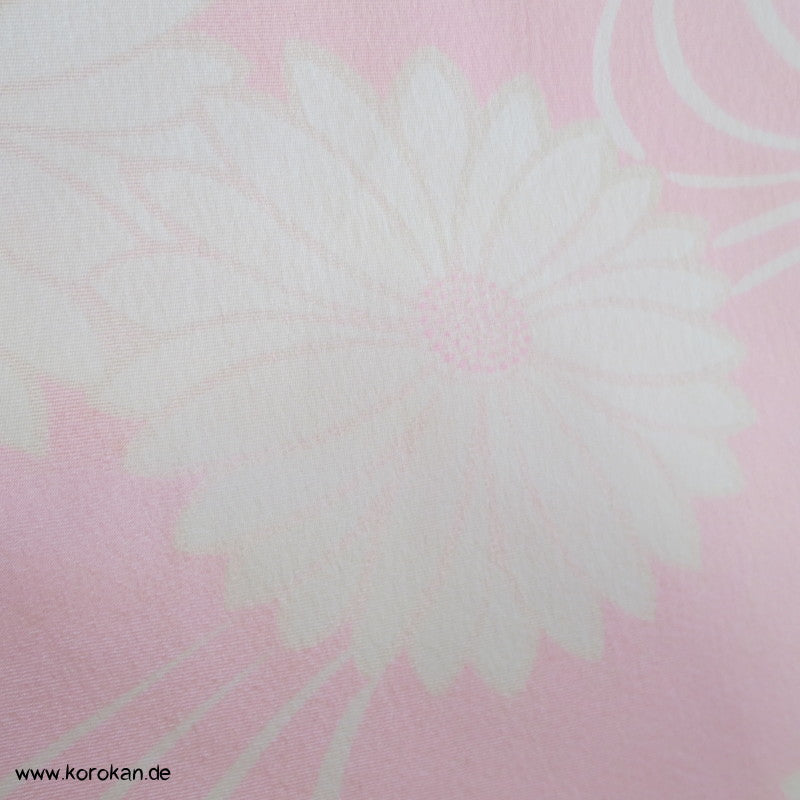 zarter Blütendruck Kimono Seide