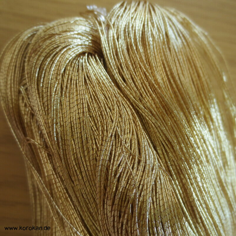 blassgoldenes Seidengoldgarn aus japanischer Obi Werkstatt