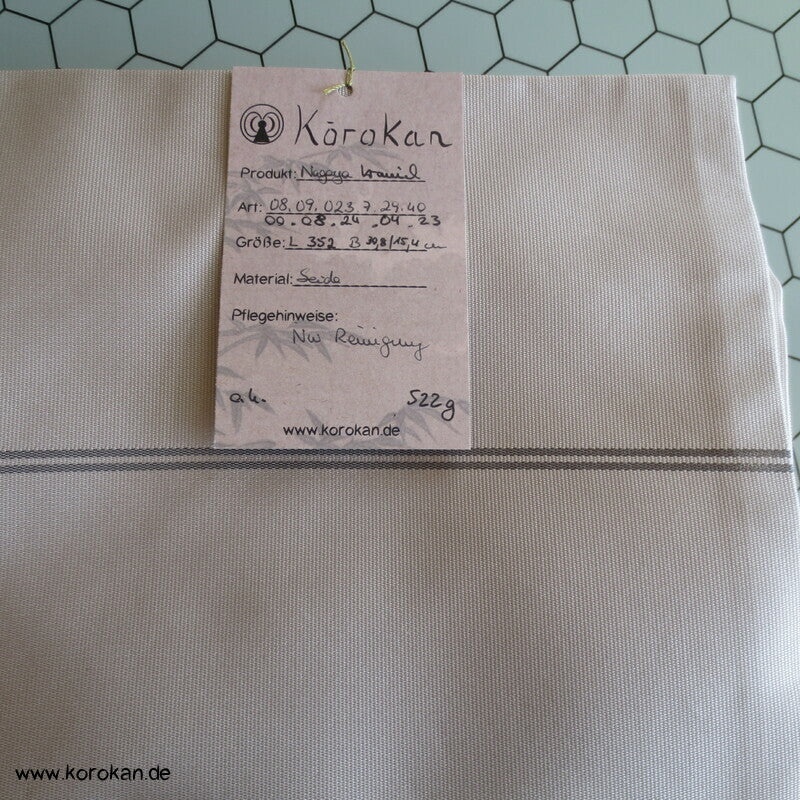 Nagoya Obi Seidenbrokat, Kranich