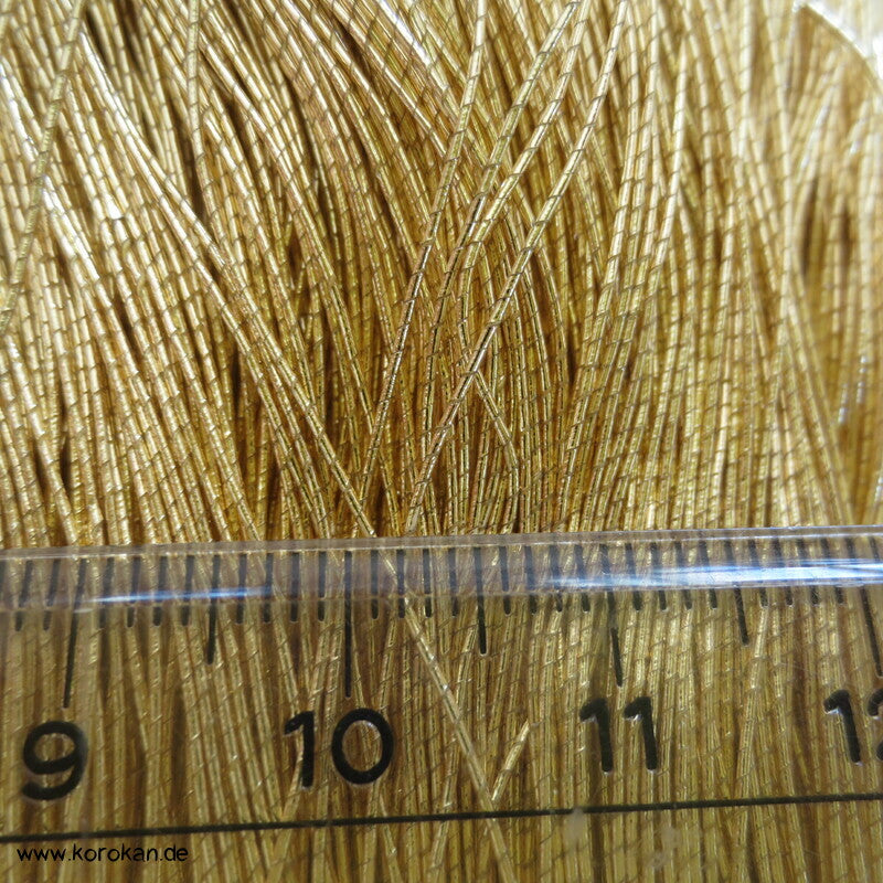 blassgoldenes Seidengoldgarn aus japanischer Obi Werkstatt