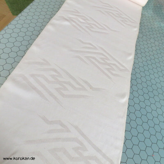 gemalte Disteln Kimono Seiden Stoffrest Sayagata Durchbruchmuster