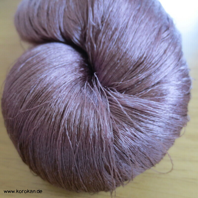 mauve Seidengarn zum Weben aus japanischer Obi Werkstatt
