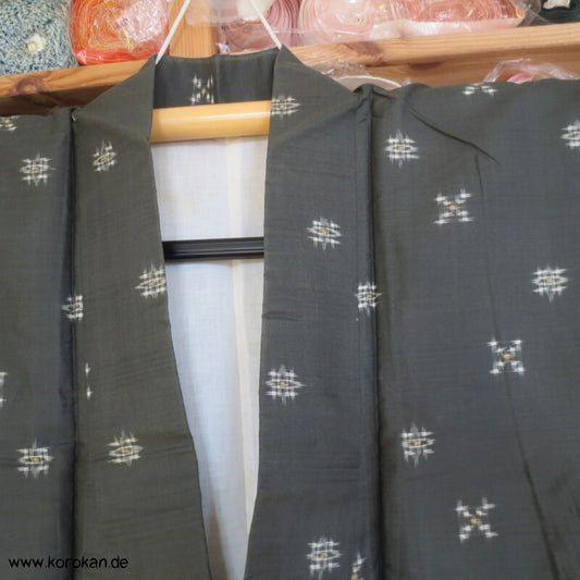 olivgrau kleine Karos Meisen Seiden Kimono