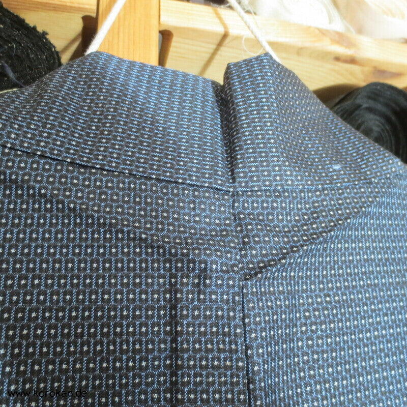 Kikko Kasuri Seiden Tsumugi Haori Jacke, Wasserrad