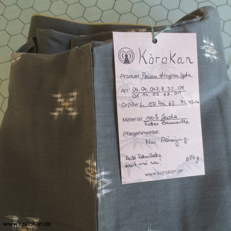 olivgrau kleine Karos Meisen Seiden Kimono