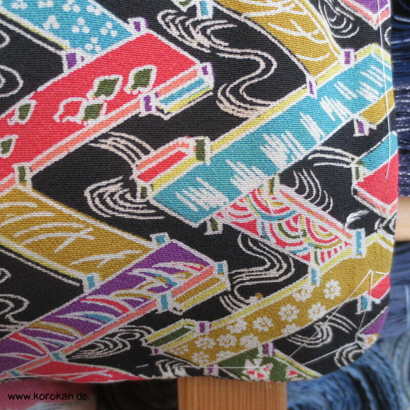 "Floating World" Stege über Wasser Komon Kimono