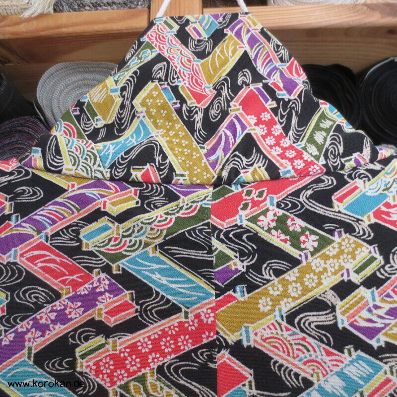 "Floating World" Stege über Wasser Komon Kimono