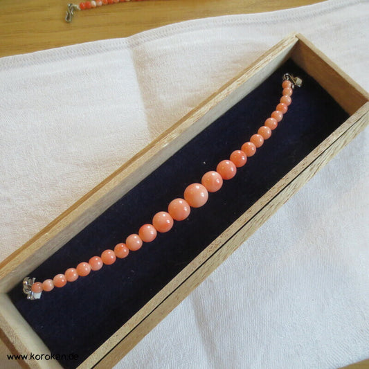 Haori Himo - Koralle, Kugeln, Größenverlauf