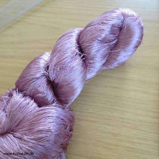 rosamauve Seidengarn zum Weben aus japanischer Obi Werkstatt