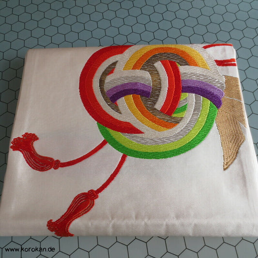 Glücksknoten mit Bändern Nagoya Obi Seidenbrokat Kimonogürtel