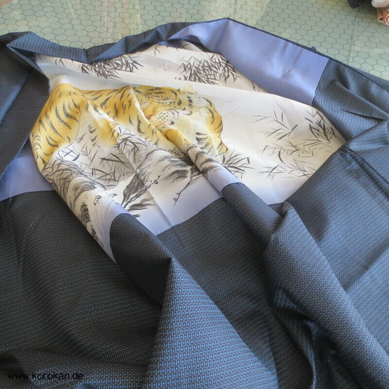 Seiden Haori Jacke mit Tigerfutter