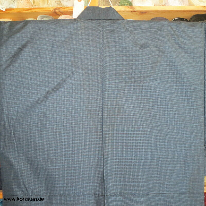 Kimono und Haori Set in blau schwarzer Kasuri Tsumugi Seide