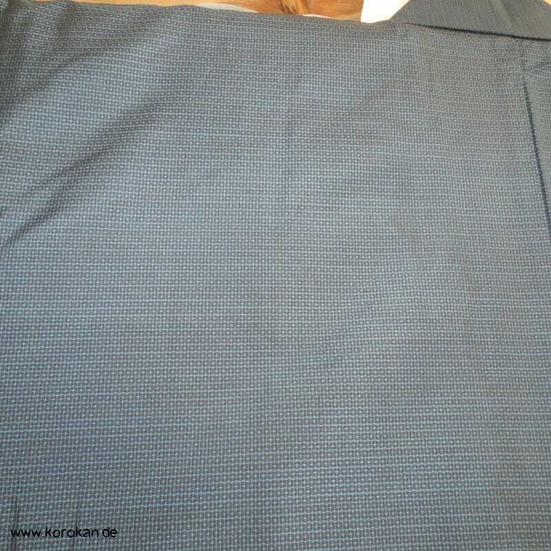 Kimono und Haori Set in blau schwarzer Kasuri Tsumugi Seide