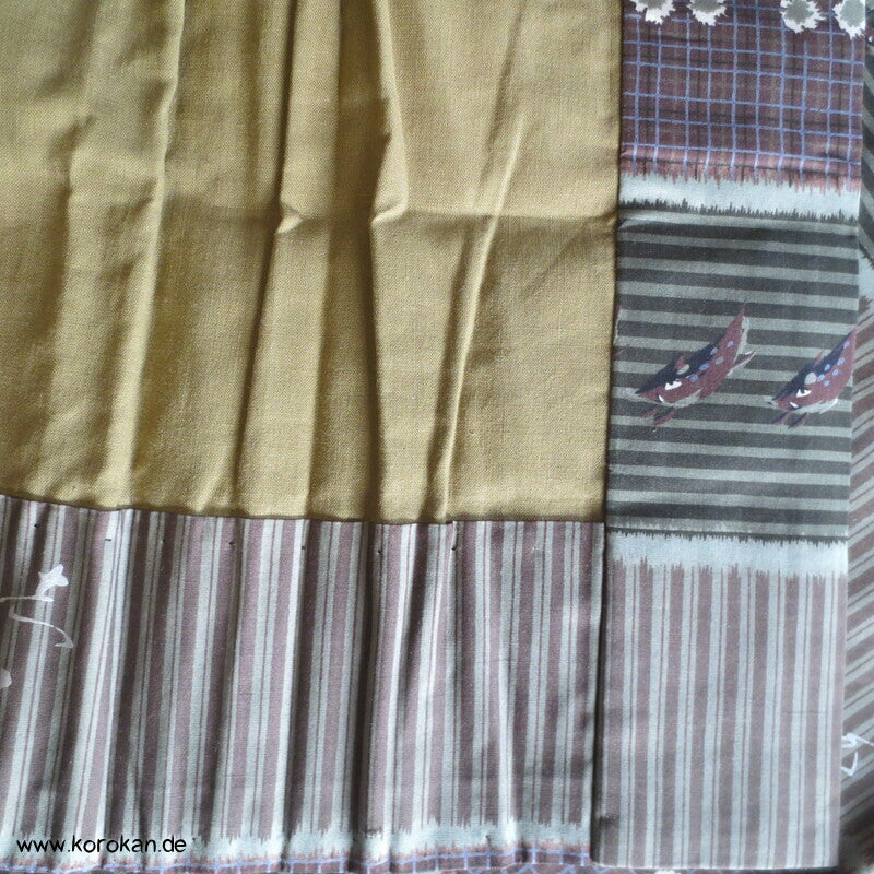 Wildschweine, Regenschirme, Blüten, Kanji Juban Kimono