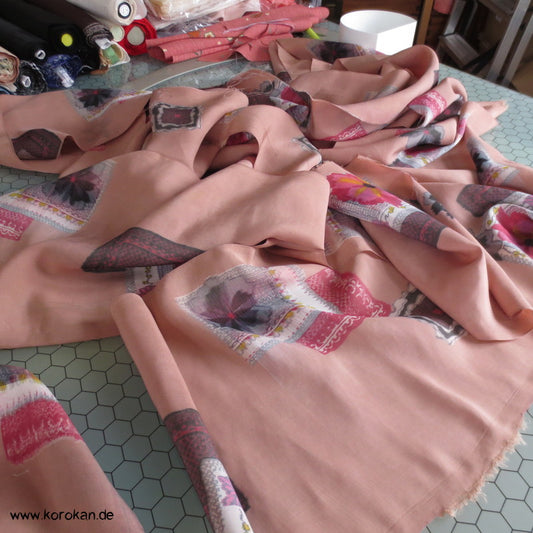 Blüten und Rechtecke Meisen Seide Michiyuki Araihari