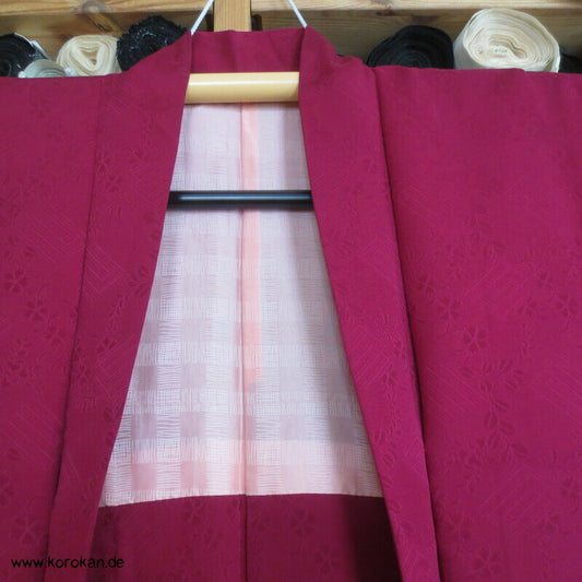 burgundfarbiger Seiden Rinzu Damast Haori, Genjiko, 3 Mon