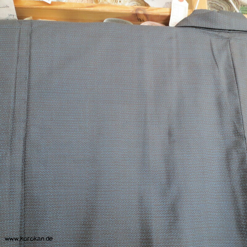 Kimono und Haori Set in blau schwarzer Kasuri Tsumugi Seide, große Welle