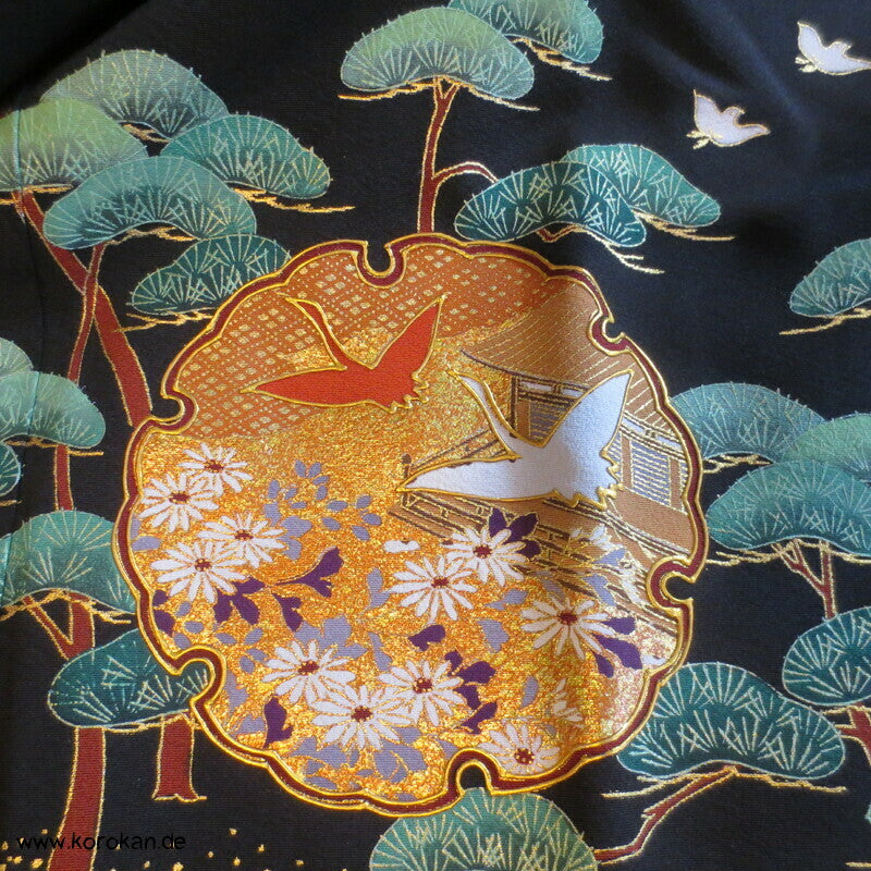 bunt-goldene Spiegel im Wald Tomesode Seiden Kimono