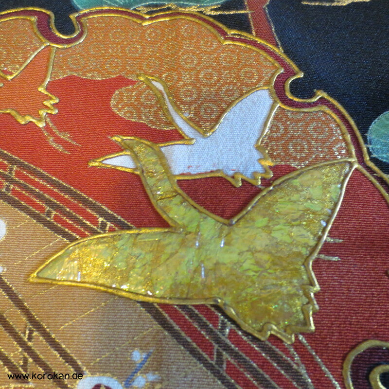 bunt-goldene Spiegel im Wald Tomesode Seiden Kimono