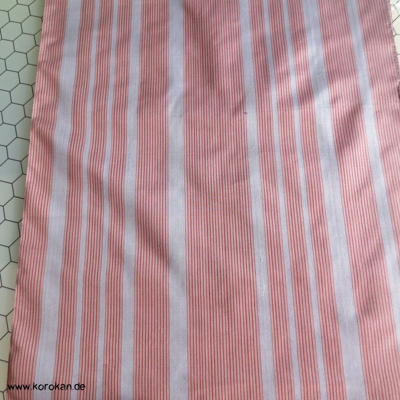 feiner Streifen blau/ rot Kimono Seide