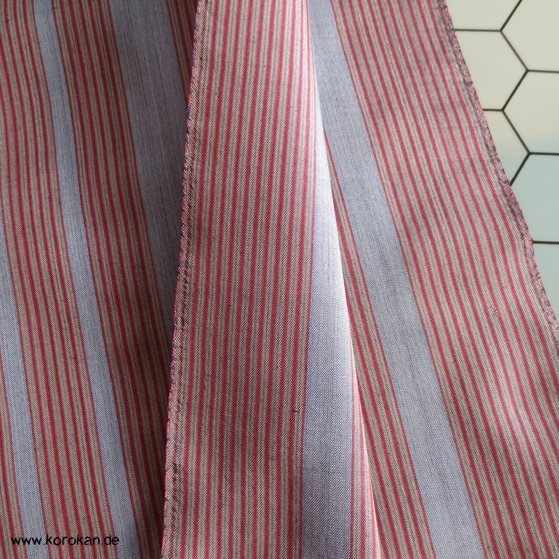 feiner Streifen blau/ rot Kimono Seide