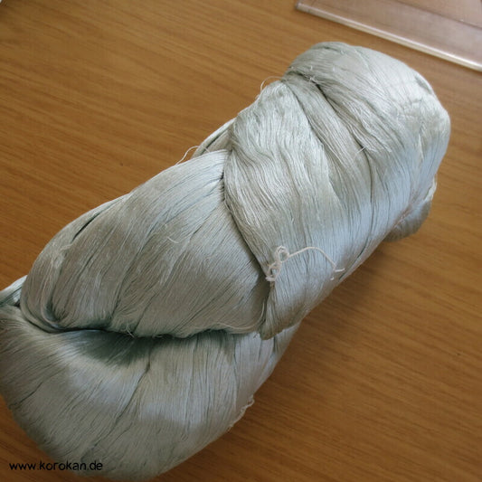 helljade / hellblau Seidengarn zum Weben aus japanischer Obi Werkstatt