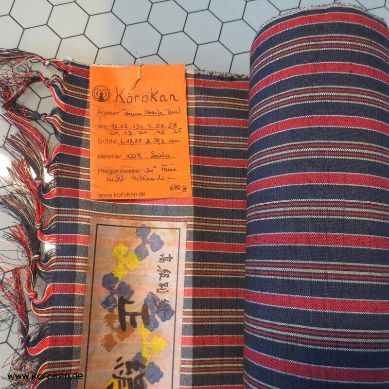 gestreifte Tsumugi Seide für Kimono oder Hakama