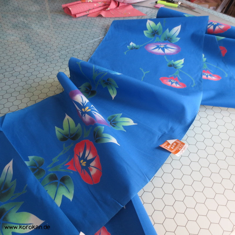 Ackerwinden bunt auf blau Yukata Stoff