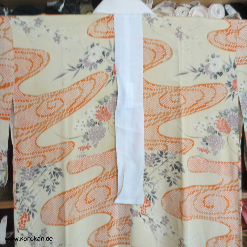 Kanoko Dot Fluss und Blüten Juban Seiden Kimono - antik