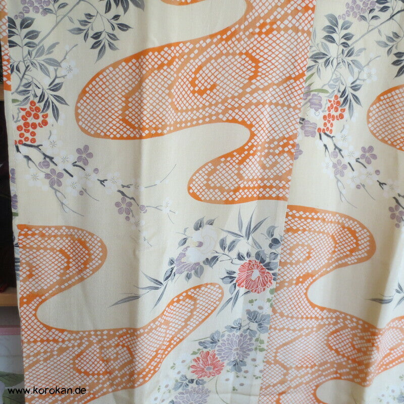 Kanoko Dot Fluss und Blüten Juban Seiden Kimono - antik