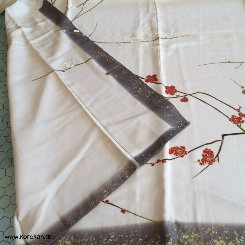 Ume Zweige, Goldflecken Homongi Kimono