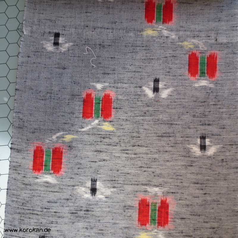 stilisierte Blüten / Schmetterling Kasuri Kimono Wolle