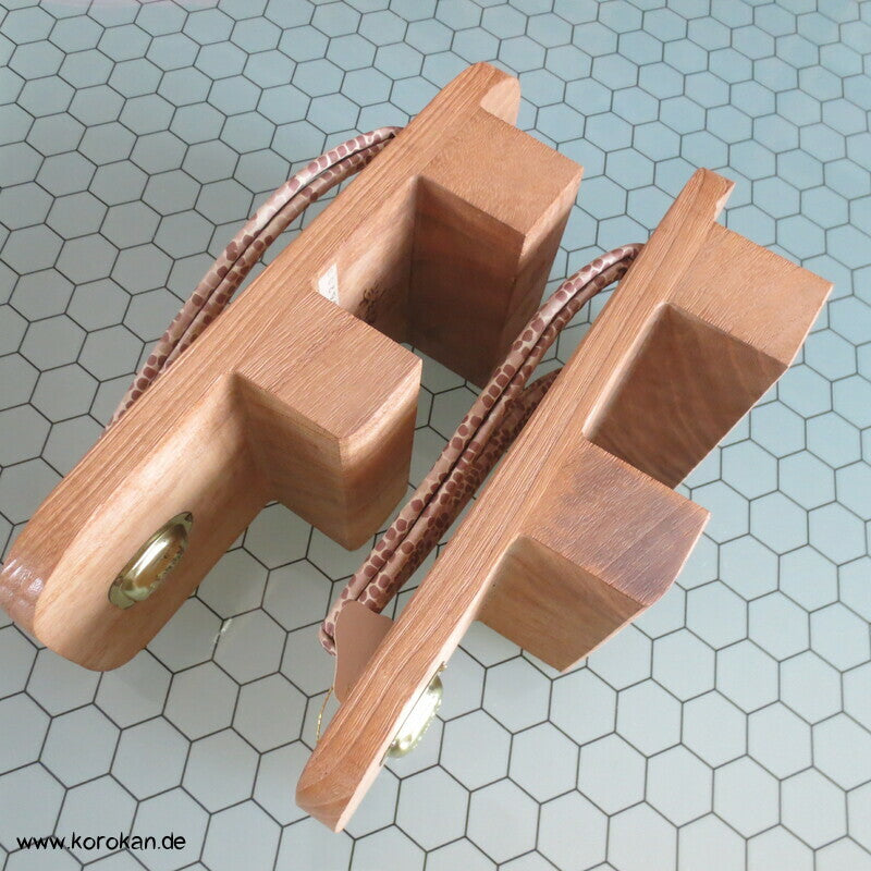 Vintage ungetragene Geta - leichtes Holz, Lackleder Riemen
