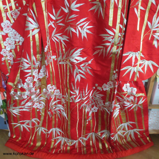 Uchikake - Kimono Hochzeitsmantel, Bambus Stickerei auf Kranich Seidendamast