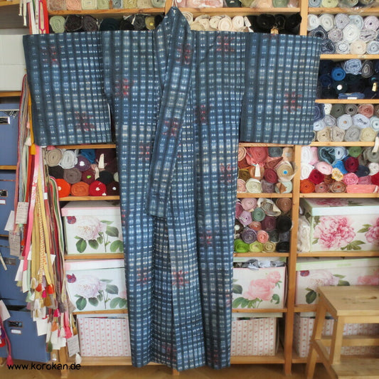 japanischer Itajime Näh Faltbatik Tsumugi Seiden Kimono - mit Blüten
