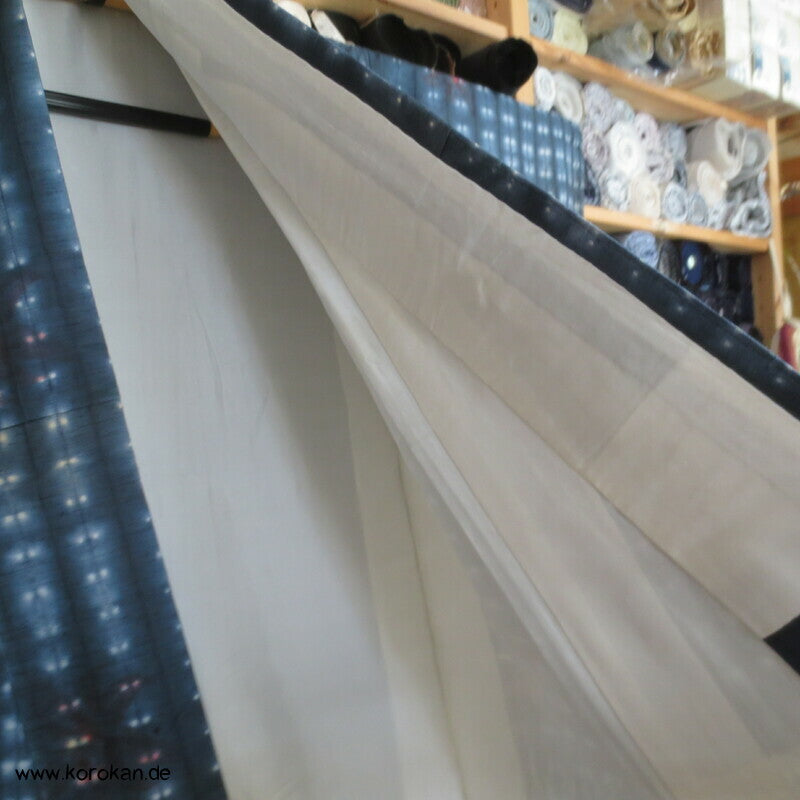japanischer Itajime Näh Faltbatik Tsumugi Seiden Kimono - mit Blüten